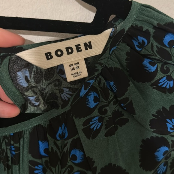 BODEN Gather Raglan MIDI Dress in Amazon Green Carnation - Picture 6 of 8